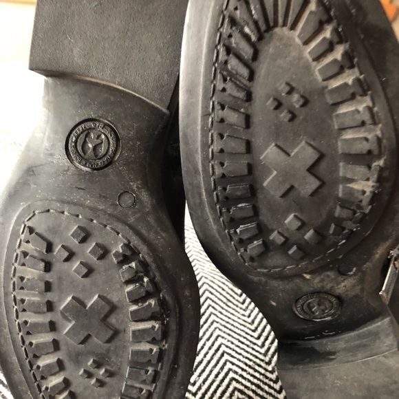 Black Italian Leather, size 7.5 with room! - Picture 4 of 6